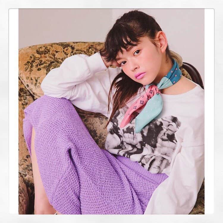 夏子さんのインスタグラム写真 - (夏子Instagram)「今月のminiはスカーフのおはなし。」4月4日 20時58分 - natsuko93_official