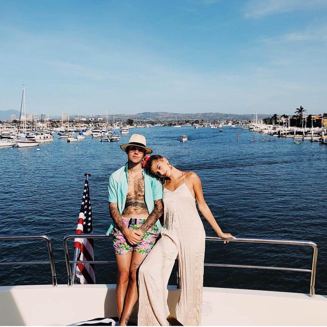 E! Onlineさんのインスタグラム写真 - (E! OnlineInstagram)「All of y’all: They won’t make it one week. The Biebers: What do you mean? (📷: @haileybieber)」4月4日 21時22分 - enews