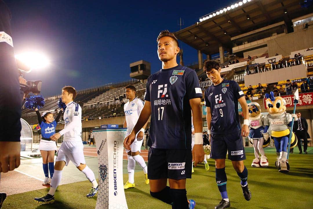松田力のインスタグラム：「長かった。 今シーズンホーム初勝利。 こっから勝ち続けよう。 応援ありがとうございました。  #avispa #博多の森 #jリーグ #松田力 #jleague #福岡 #soccer #アビスパ福岡」