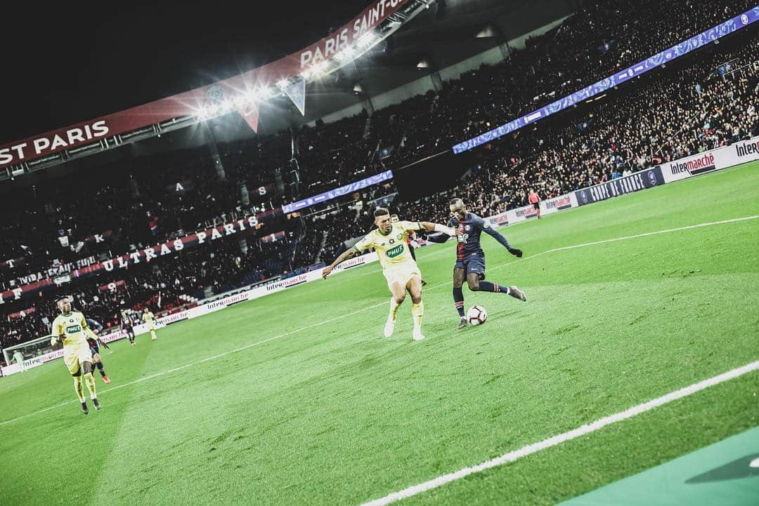 パリ・サンジェルマンFCさんのインスタグラム写真 - (パリ・サンジェルマンFCInstagram)「🏟🔴🔵 . #ICICESTPARIS #AllezParis #Paris #Football #PSGFCN #PSG #CDF #ParcDesPrinces」4月5日 3時30分 - psg