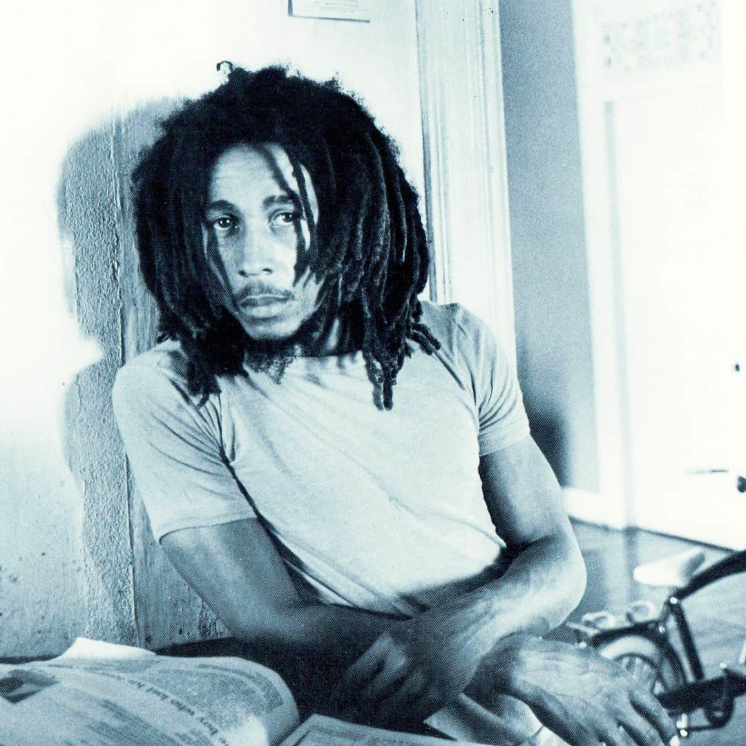 ボブ・マーリーさんのインスタグラム写真 - (ボブ・マーリーInstagram)「"We don't need #NoMoreTrouble..." . 📷 by Kim Gottlieb-Walker from her book "Bob Marley & The Golden Age of Reggae."」4月5日 3時22分 - bobmarley