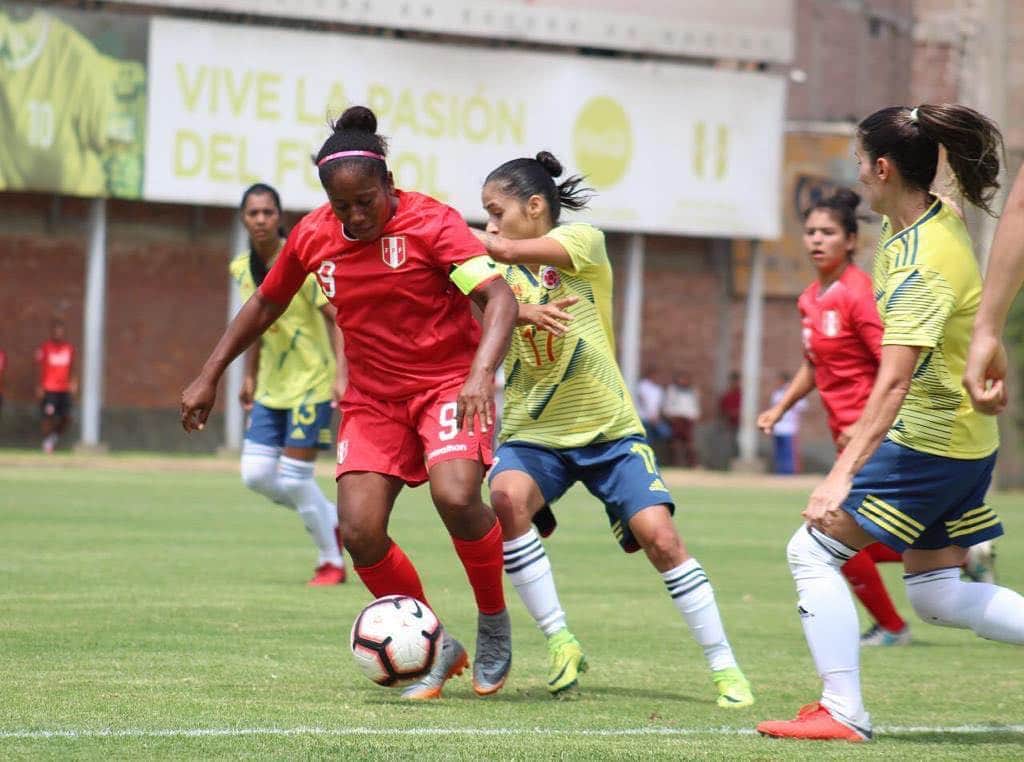 サッカー コロンビア代表チームのインスタグラム：「‪Victoria de nuestra Selección Colombia Femenina de Mayores ante @SeleccionPeru 2-1. https://bit.ly/2HYjovU‬」