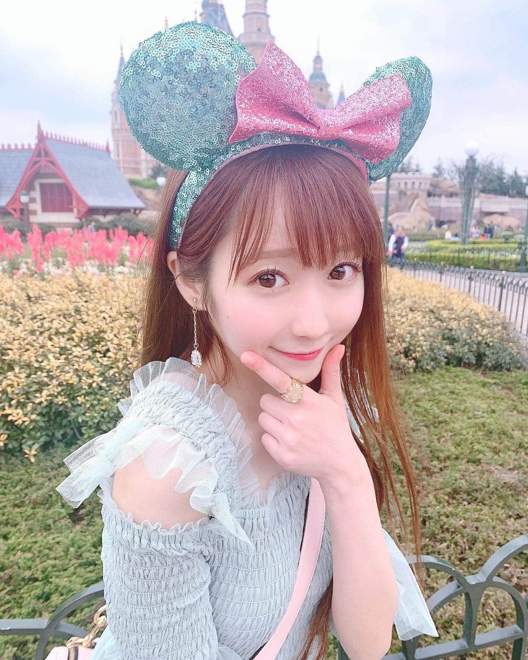 大谷映美里さんのインスタグラム写真 - (大谷映美里Instagram)「🐭👑🐭👑 ㅤㅤㅤㅤㅤㅤㅤㅤㅤㅤㅤㅤㅤ 念願の！上海ディズニー…💚 楽しかったぁ✨✨ ㅤㅤㅤㅤㅤㅤㅤㅤㅤㅤㅤㅤㅤ #上海ディズニー #shanghaidisneyland #🌼」4月4日 22時15分 - otani_emiri