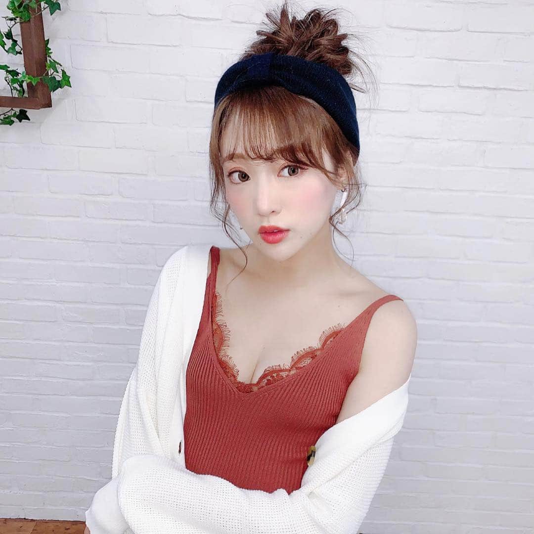 志田友美（ゆうみん）のインスタグラム：「今日はNewlymeの撮影だたよ〜ん。 もう真夏の洋服だからワクワクする。 どんどんホームページに友美出てくるのでチェックしてくり🌺 久々にインスタコメント返そう📝 . #japanesegirl #ootd #newlyme #todayscode #casualstyle #osaka #instacode #instadaily #instagood 🤝 #followme✌」