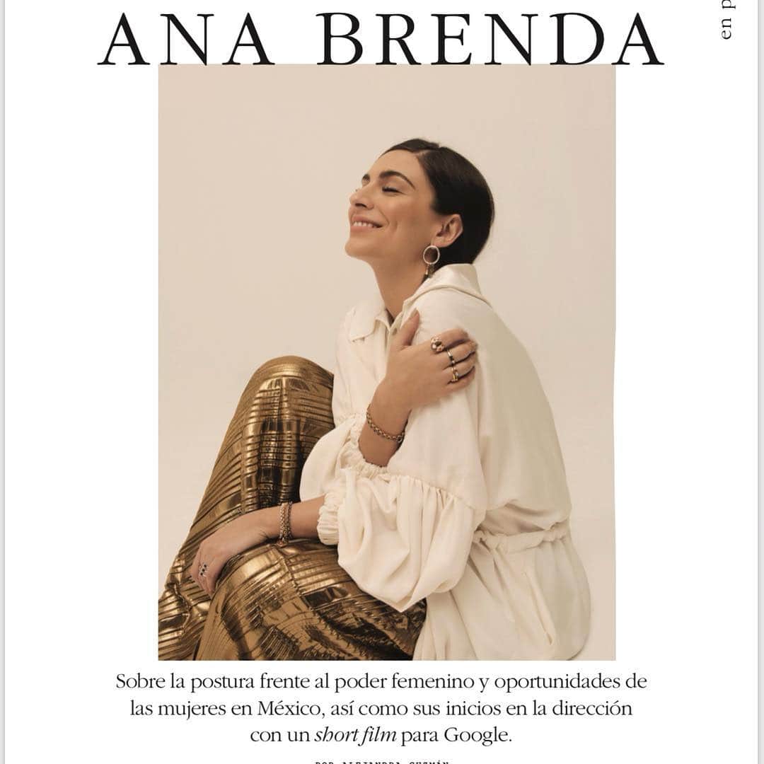 Ana Brenda Contrerasのインスタグラム：「Gracias Alejandra por la entrevista 💚 Gracias @marieclaire_la por permitirme hablar de cosas que me motivan 😘」