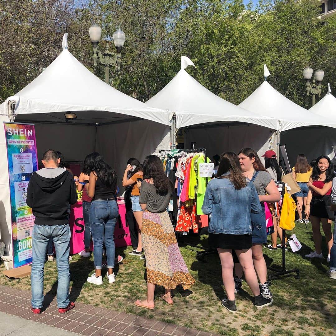 SHEINさんのインスタグラム写真 - (SHEINInstagram)「🏫💗Sweet moments at USC.More campus activities to follow in April! We are looking forward to seeing you.#MeetSHEIN #SHEINcampus」4月4日 22時21分 - sheinofficial
