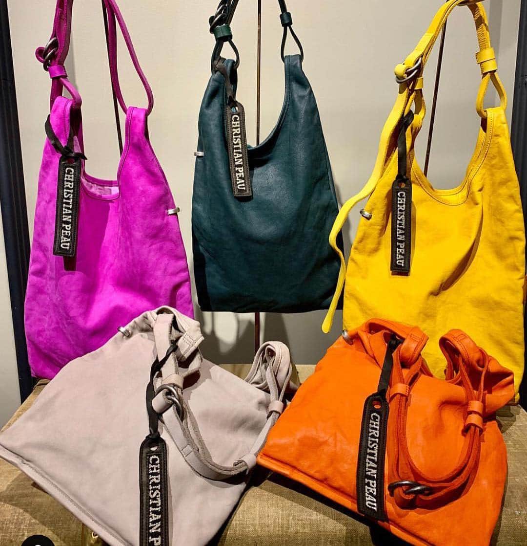 クリスチャンポーさんのインスタグラム写真 - (クリスチャンポーInstagram)「#colorful #color #bag #style #leather #christianpeau Rawlife」4月4日 22時36分 - christian_peau