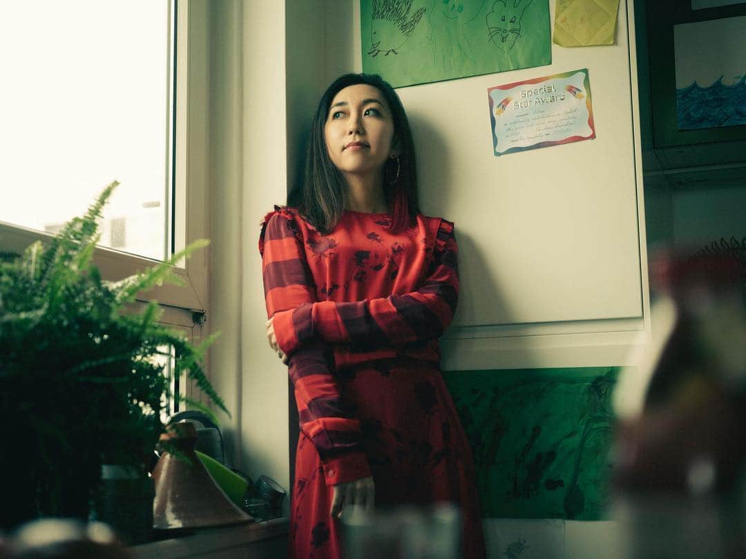Rie fuさんのインスタグラム写真 - (Rie fuInstagram)「“Mirror” video shoot still shots📸Photo credit: Akio Fukushima #riefu #mirror #musicvideo #shoot #newalbum #places #london #hackney  #preen」4月4日 22時50分 - riefuofficial