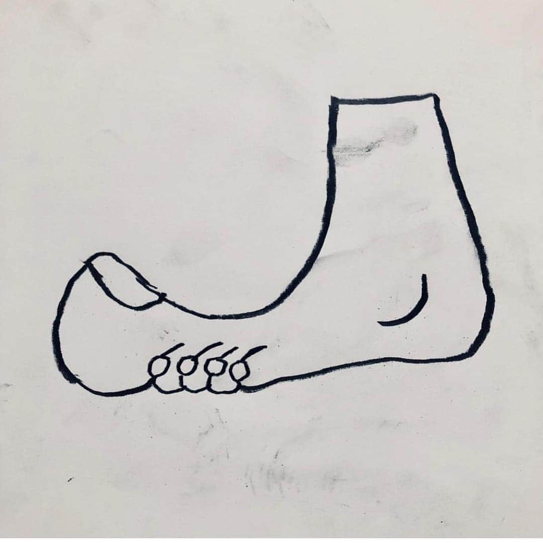 エイミー・セダリスさんのインスタグラム写真 - (エイミー・セダリスInstagram)「Foot drawing by @donaldbaechler @toddoldham」4月4日 22時45分 - amysedaris
