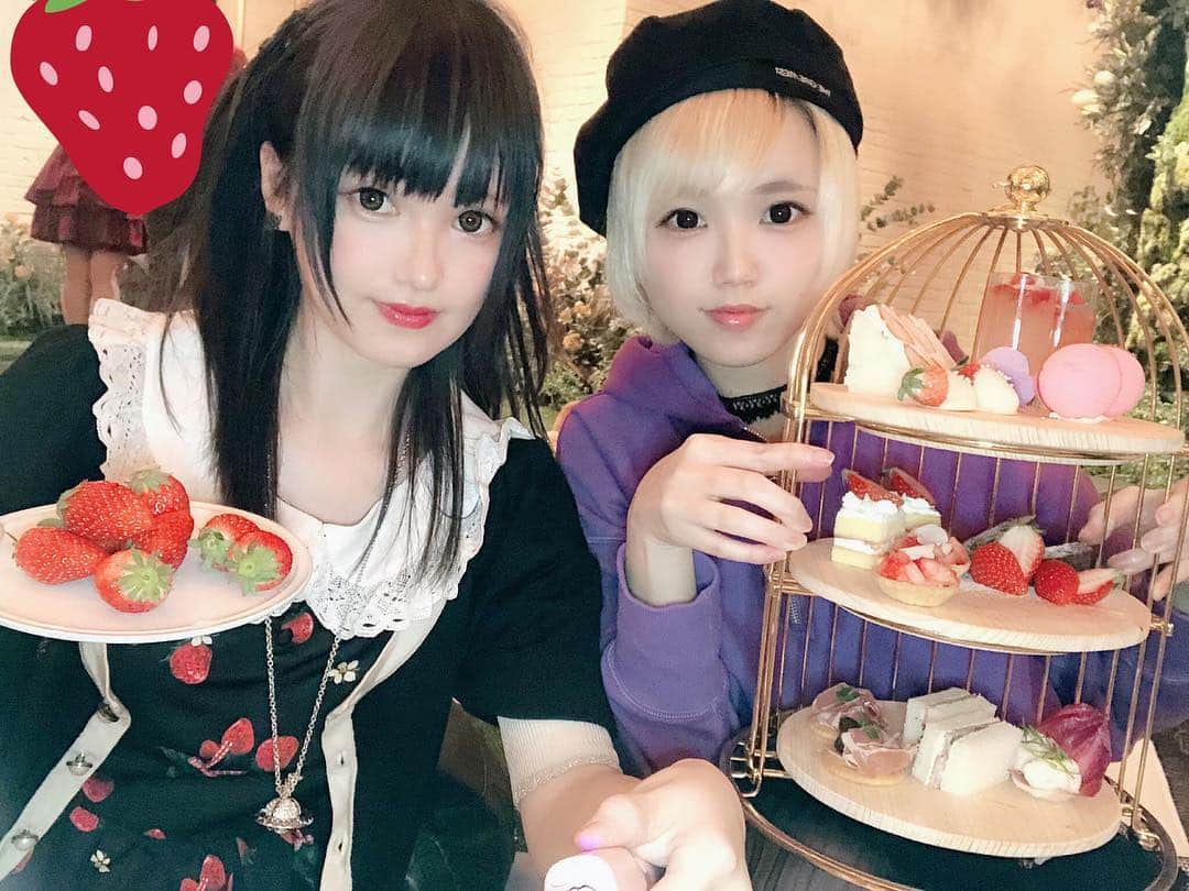 赤木クロのグルメインスタ