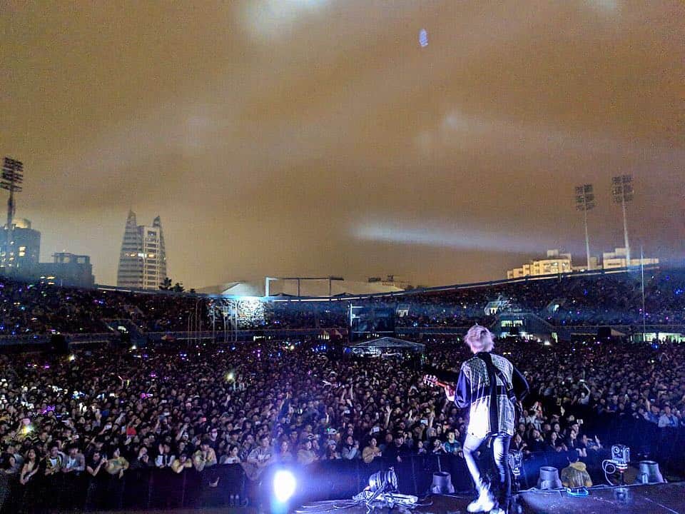 Toru さんのインスタグラム写真 - (Toru Instagram)「Amazing night!!! Thank you for having us!!! @teddysphotos  also Thank you so much Taiwan!! Next stop: Tokyo🇯🇵」4月4日 22時54分 - toru_10969