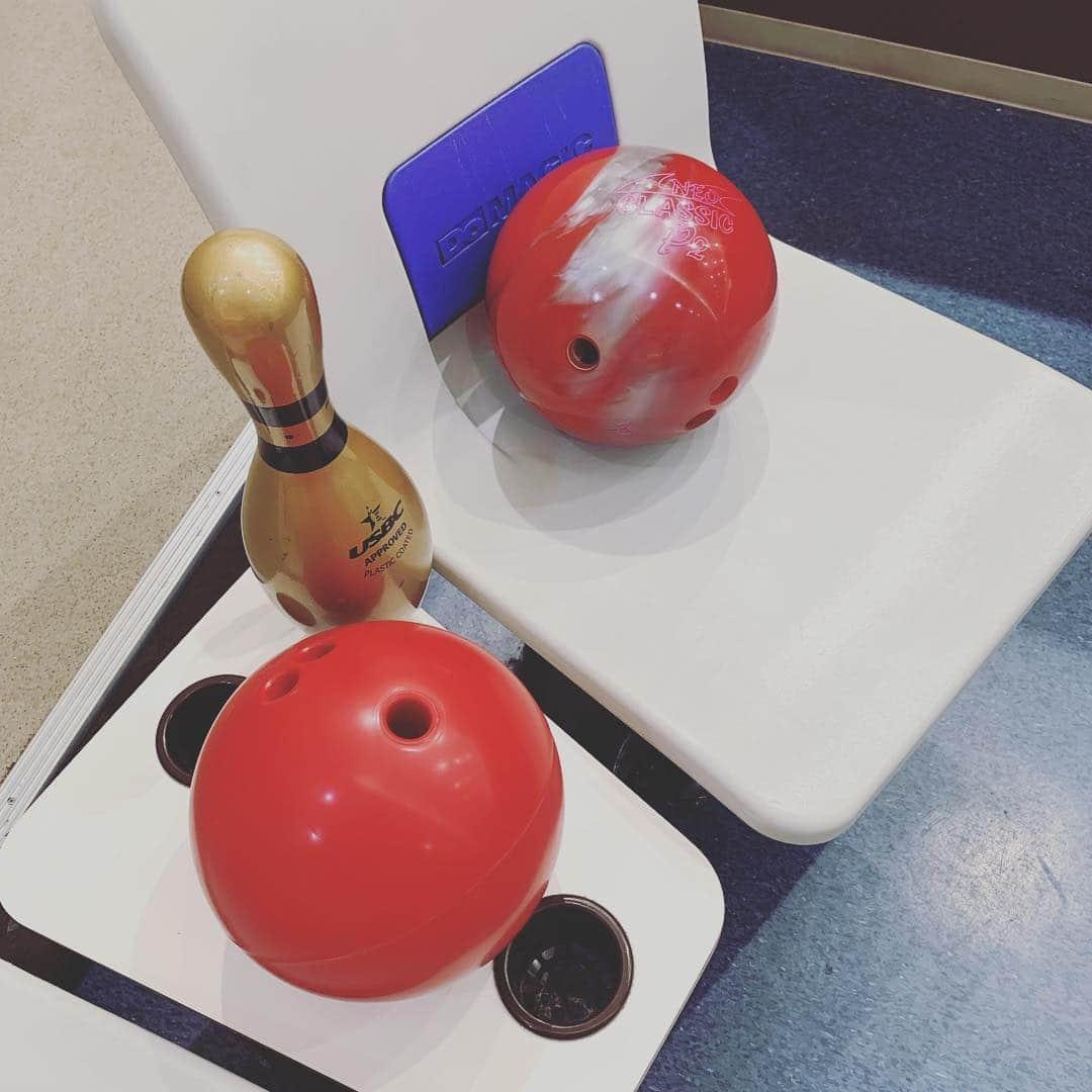 安藤瞳さんのインスタグラム写真 - (安藤瞳Instagram)「毎日一歩ずつ🎳 見たい景色を目指して!  #ボウリング #毎日の積み重ね」4月4日 22時58分 - hitomiandoh