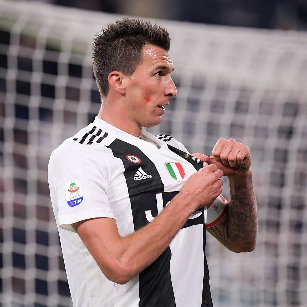 ユヴェントスFCさんのインスタグラム写真 - (ユヴェントスFCInstagram)「MMM 🌪 Mario Mandzukic Moments, since 2015 😁💪⚪⚫」4月4日 23時03分 - juventus