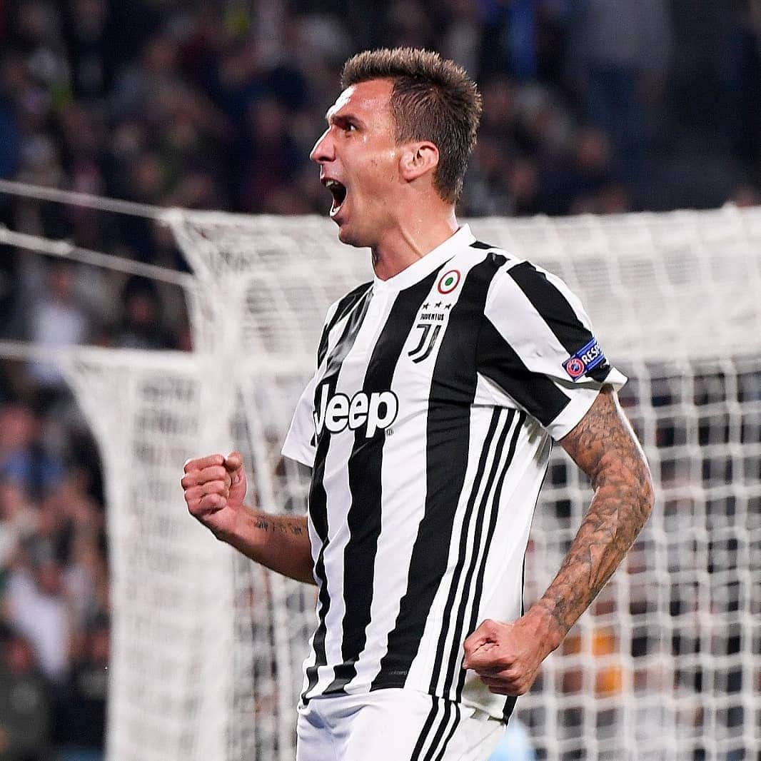 ユヴェントスFCさんのインスタグラム写真 - (ユヴェントスFCInstagram)「MMM 🌪 Mario Mandzukic Moments, since 2015 😁💪⚪⚫」4月4日 23時03分 - juventus