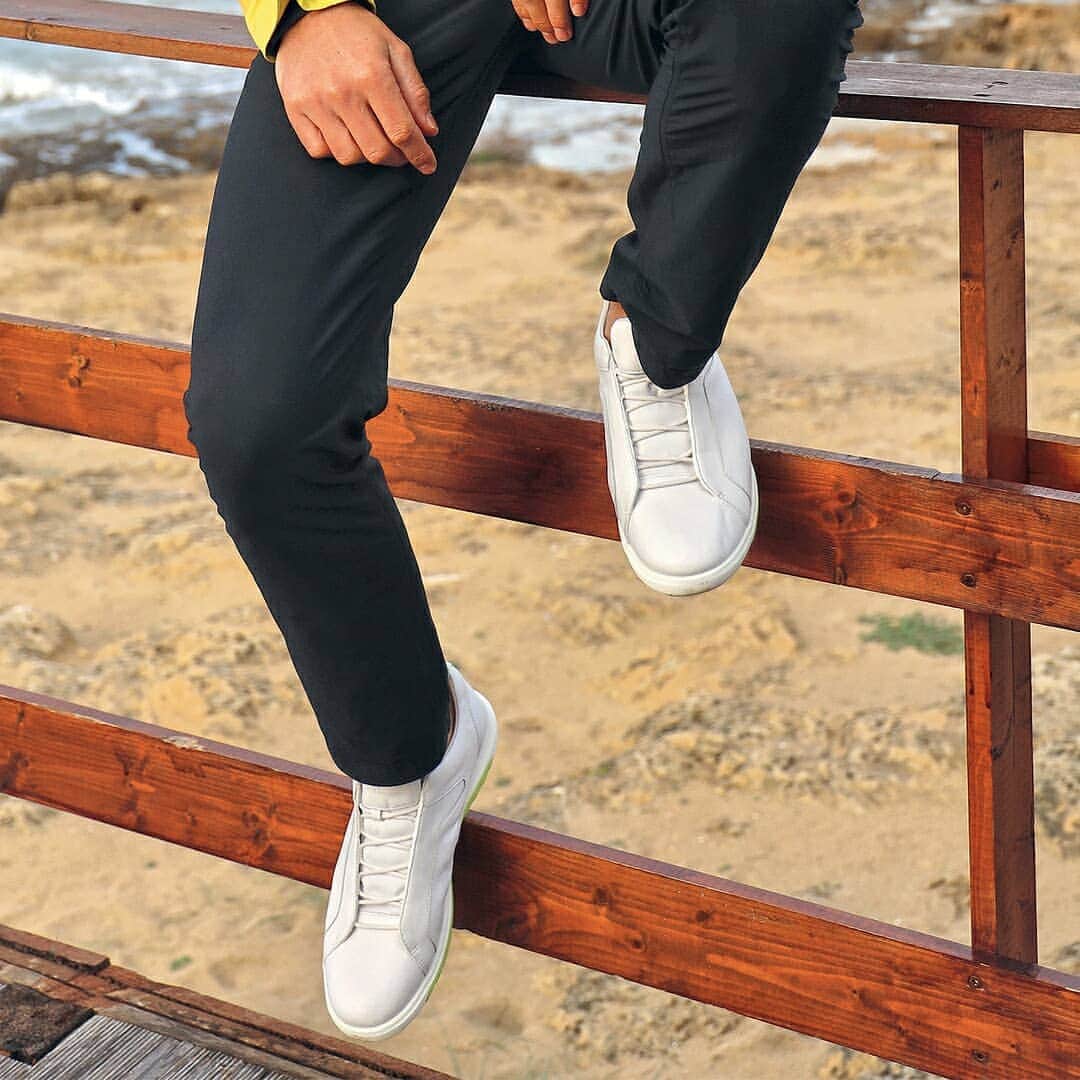 のインスタグラム：「FRESH SUMMER SNEAKER: Discover our brand new NEXSIDE™ sneakers, with refined soft suede and pastel tones, combined with unrivaled breathability to make sure you’re both fresh and on-trend all summer long.  Are you ready to discover a brand new level of comfort, style and breathability? Shop now on geox.com!  Thanks to @riccardomarca for representing our new NEXSIDE™ Sneakers Collection.」