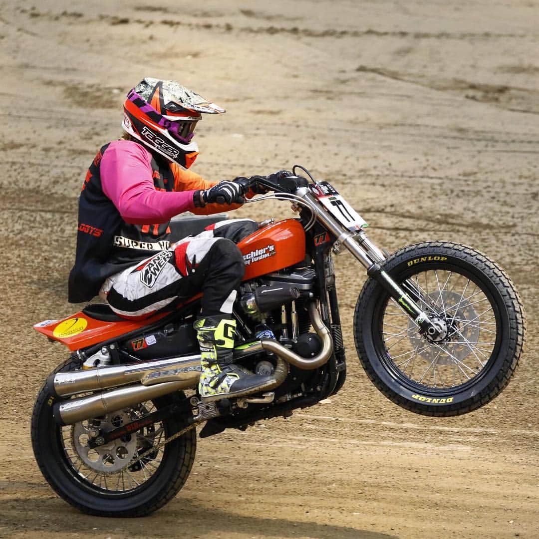 Harley-Davidsonさんのインスタグラム写真 - (Harley-DavidsonInstagram)「Last chance to win a trip to @XGames #Minneapolis, hit the link in our profile for the chance to meet @DiannaDahlgren and experience #XGames in VIP style.  #HarleyDavidson #USOnly」4月4日 23時27分 - harleydavidson