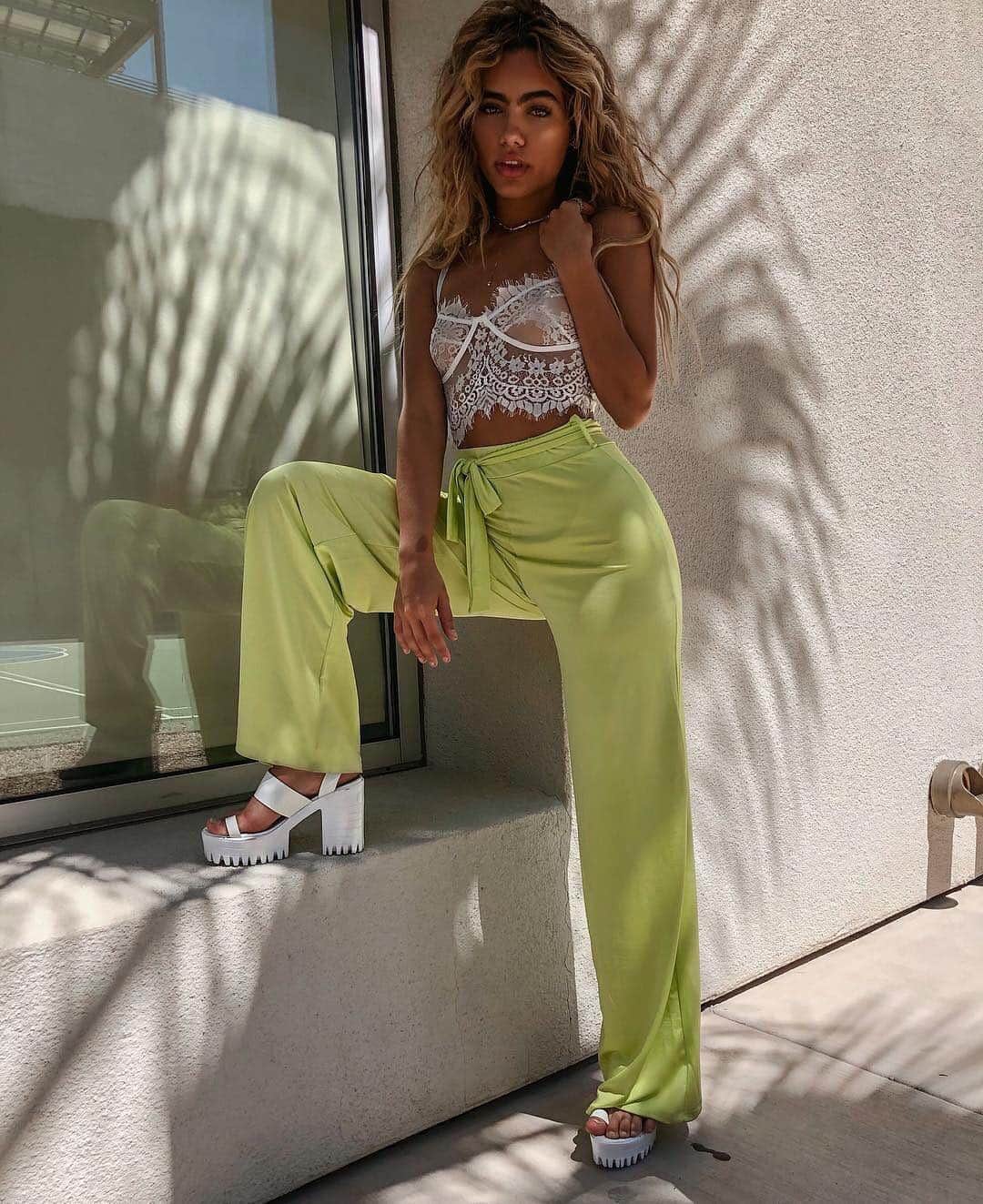 Public Desireさんのインスタグラム写真 - (Public DesireInstagram)「OHHH @luisapiou you outchea' giving us SERIOUS vacay jealousy😍🌴 Shop IBIZA £34.99, Neon Green Slinky Wide Leg Trousers £19.99 + White Lace Bralet £14.99 #lookofthebae #pdbae Tap link in bio to shop ☝」4月4日 23時32分 - publicdesire