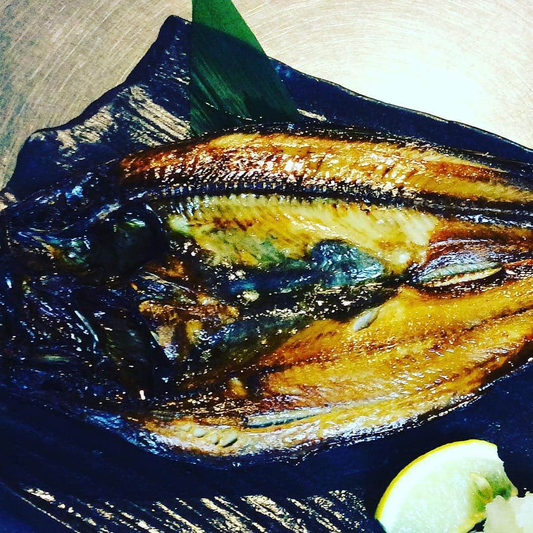 のインスタグラム：「毎度おおきに〜〜🥳知床漁場枚方店です。本日もたくさんのご来店ありがとうございました！ 明日は華金‼️たくさんのご来店お待ちしております(*^ω^*) #北海道#知床#居酒屋#駅近#飲み放題#宴会#歓迎会#アルバイト募集中#ビール#カクテル#焼酎#日本酒#鮮魚#イクラ#ホッケ#お待ちしております」