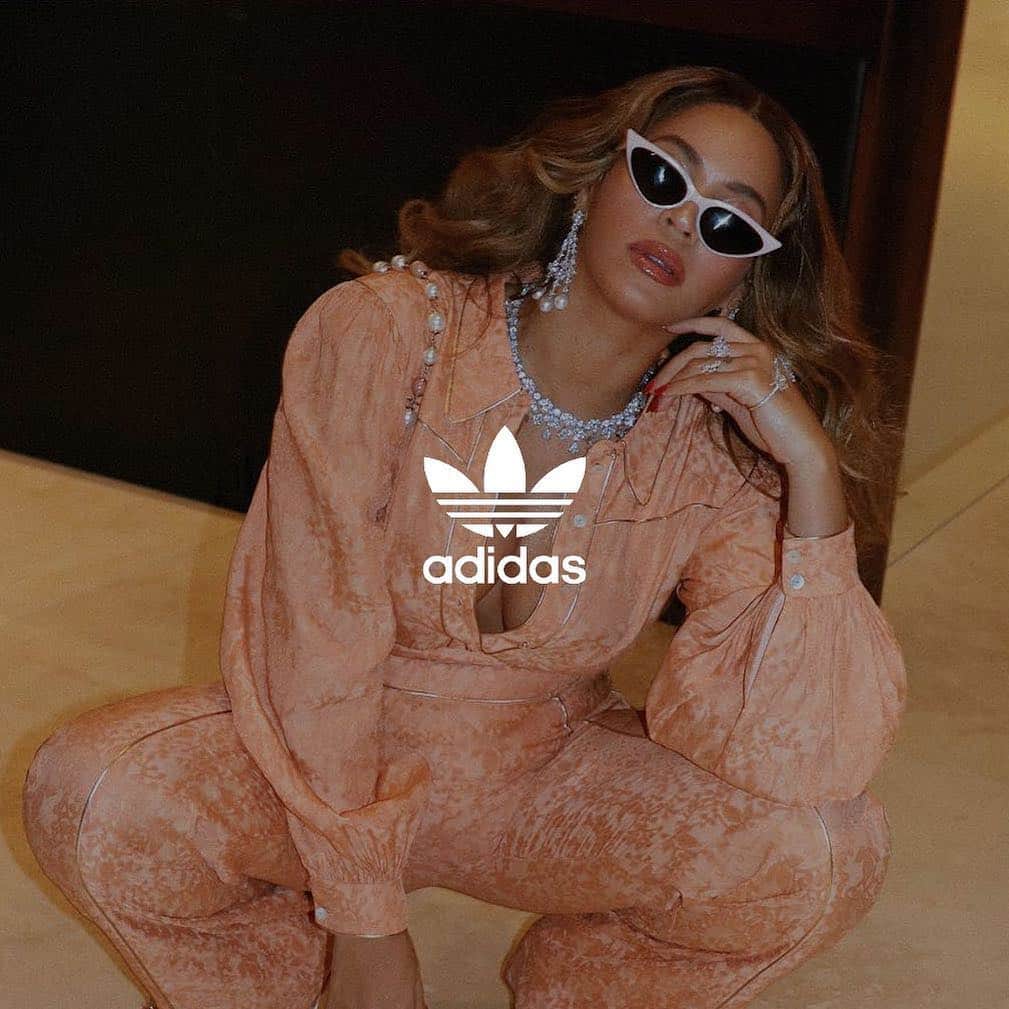 Sneaker Newsさんのインスタグラム写真 - (Sneaker NewsInstagram)「@beyonce and adidas have announced a partnership that will involve signature shoes, apparel, and the relaunch of her Ivy Park athleisure brand. For more on this development, tap the link in our bio.」4月4日 23時47分 - sneakernews
