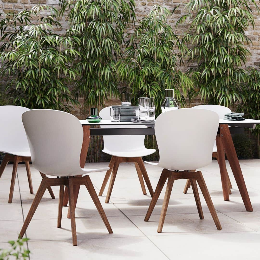 BoConceptさんのインスタグラム写真 - (BoConceptInstagram)「Create your own dining oasis indoor or outdoor. Our popular Adelaide collection is designed for both indoor and outdoor use.  #BoConcept #spring #design #interior #outdoorliving #outdoordecor #danishdesign #furniture #herecomesthegoodlife」4月5日 0時48分 - boconcept_official