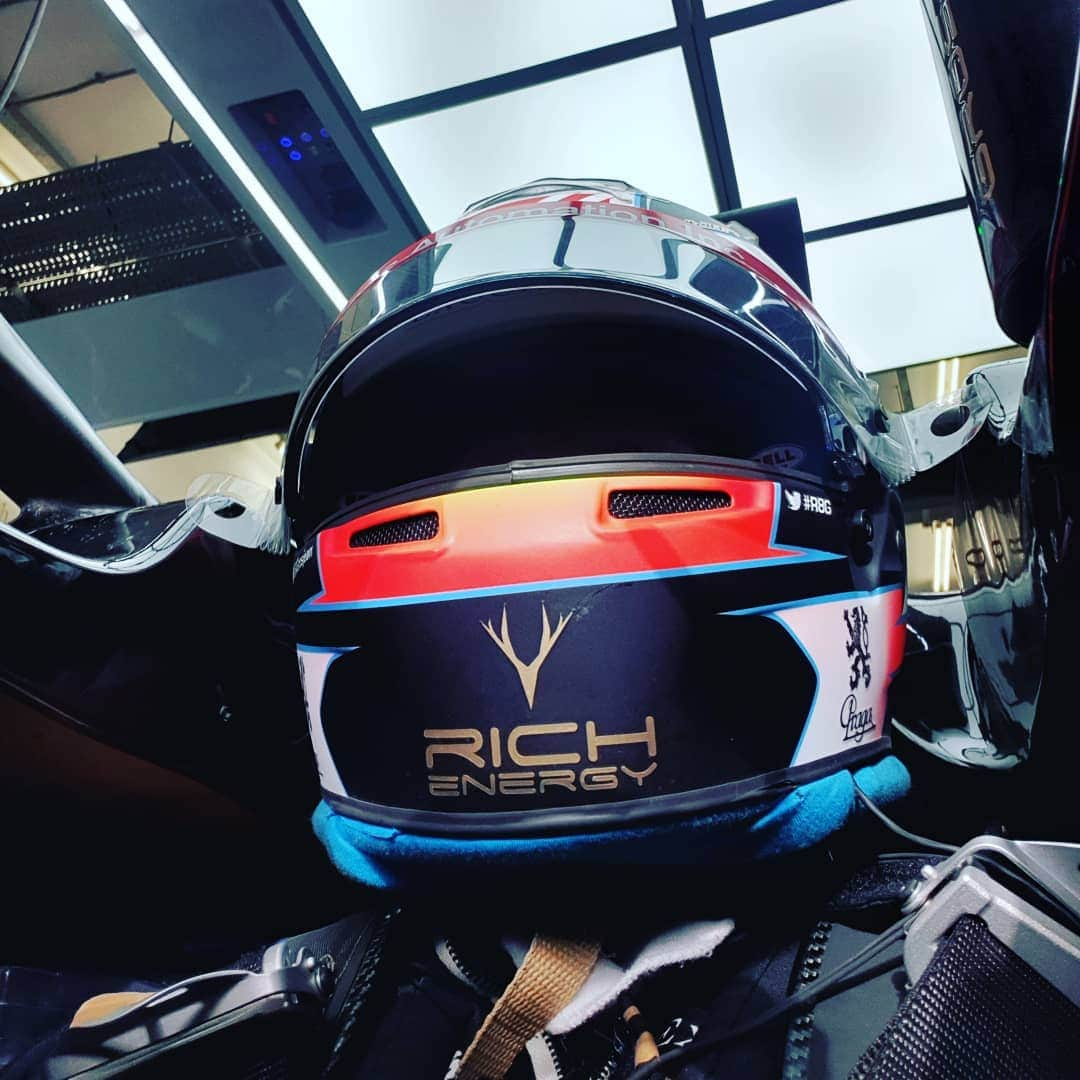 ロマン・グロージャンさんのインスタグラム写真 - (ロマン・グロージャンInstagram)「Welcome onboard the @haasf1team VF19  #r8g #selfie #cockpit」4月5日 1時28分 - grosjeanromain