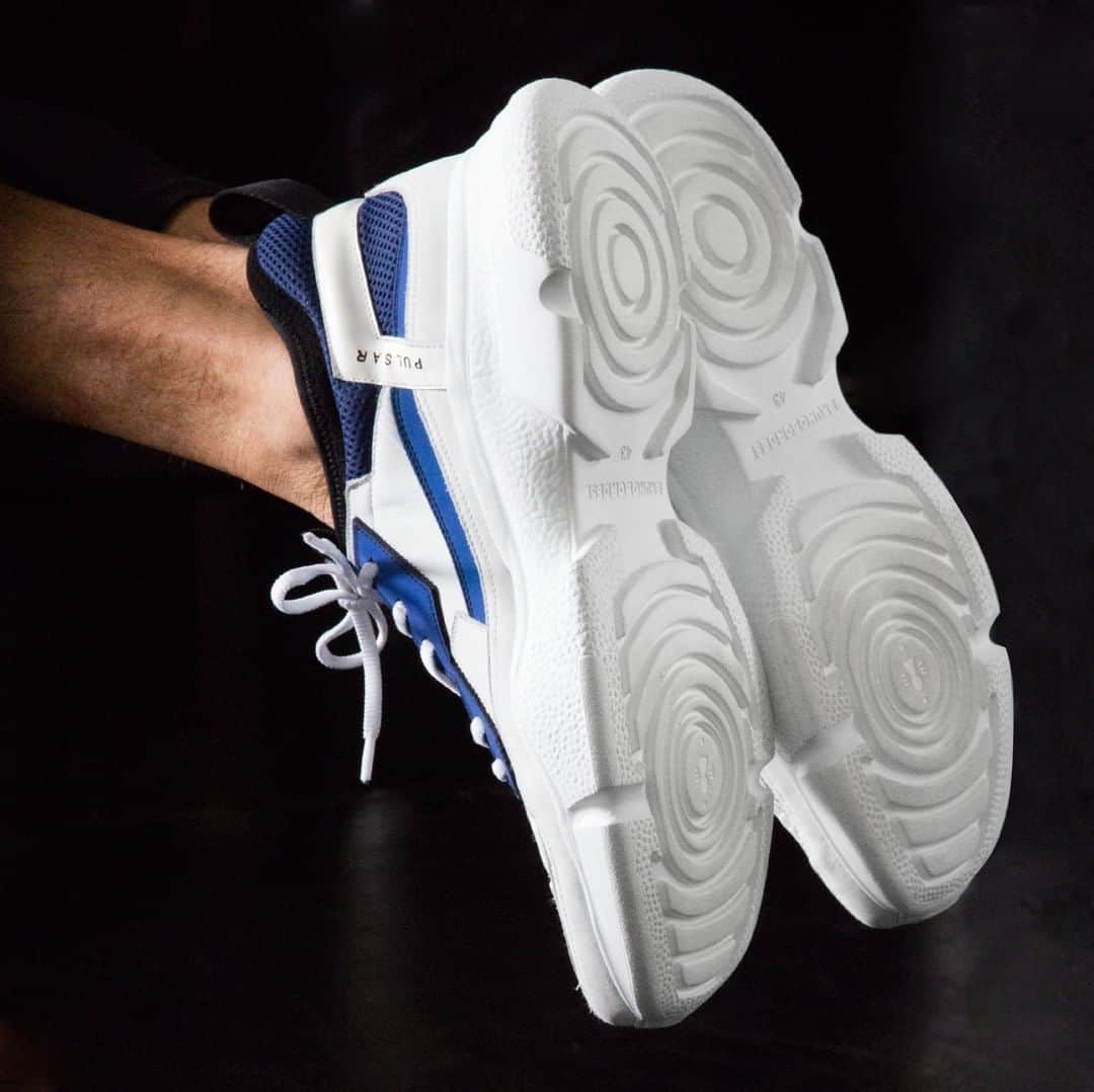 のインスタグラム：「#details SOLE WITH EXCLUSIVE BRUNO BORDESE DRAWING . . . . . . . . . #PULSARX #sneakers #shoes #man #detail #sole #newcollection #spring #summer #ss19 #leather #sock #mesh #brunobordese #shade #white #grey #sport #mood #fashion #fashiondesign #shoesoftheday #shoeslover #madeinitaly #shoesaddict #footwear #streetwear #shoesaddict #milano」