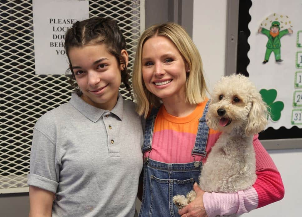 クリスティン・ベルさんのインスタグラム写真 - (クリスティン・ベルInstagram)「Last week I got to do something really amazing. I visited @pawsitivechangeprogram’s first ever Juvenile Justice program & met with the girls, the trainers, and their pups. I’ve followed this program for ages, but to see it firsthand was really something. In adult prisons, @pawsitivechangeprogram pairs inmates with rescue dogs, and the humans train the animals to be trusting, communicative, and learn skills that will serve them outside the facility walls. (And the animals train their humans to be emotionally open, collaborative, and learn skills that will serve them outside the facility walls.) It’s drastically reduced recidivism and violence, and this is their first juvenile program. The girls learn how to train their dogs, communicate with each other, and share their emotions and experiences. I sat with them, shared some of my own stories, and was completely blown away by the girls’ intelligence and dedication to improving themselves and helping their dogs. Every juvenile facility should have access to programs like this. If you’re inspired, please follow @pawsitivechangeprogram, donate, and support. We’re all in this together.」4月5日 11時06分 - kristenanniebell