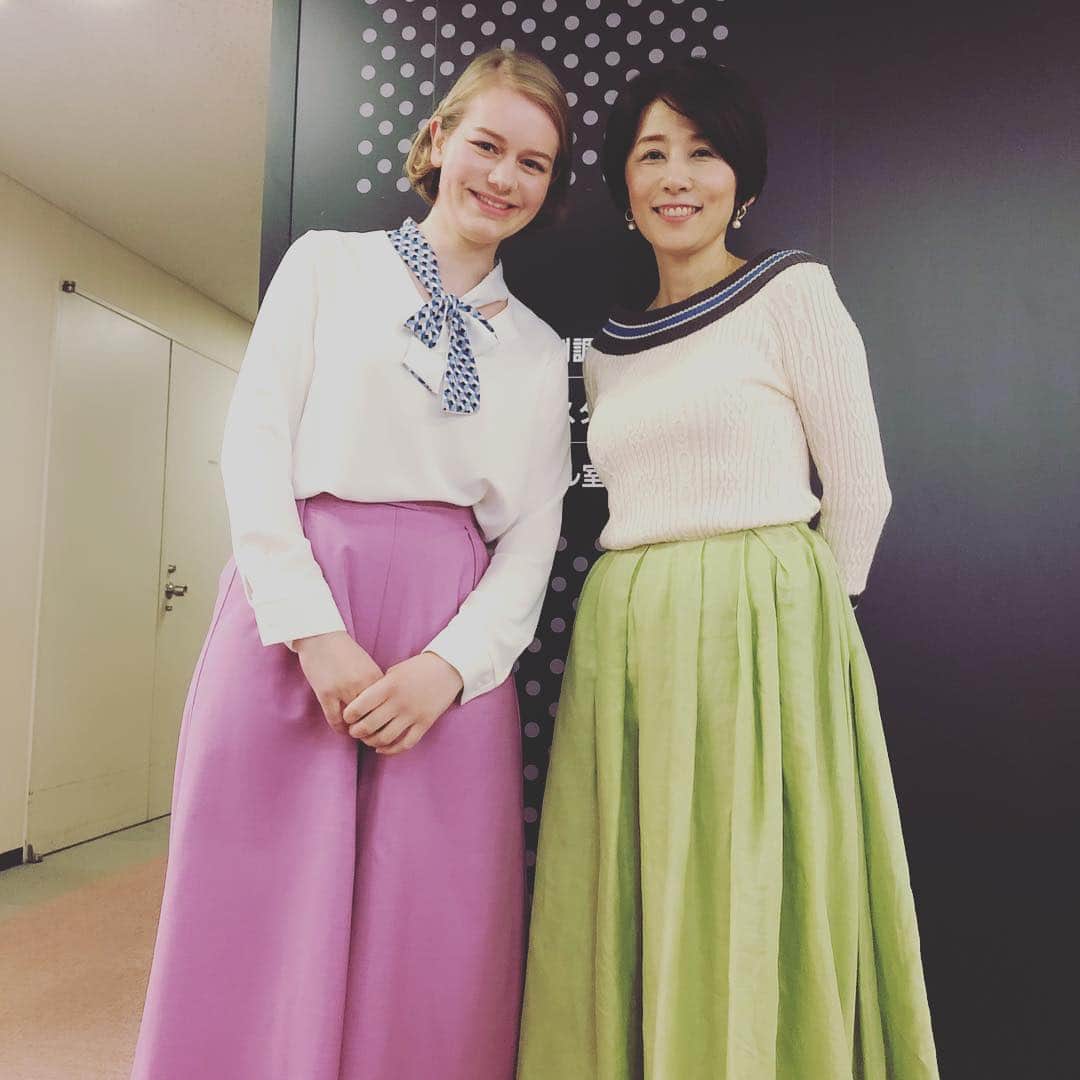 ひうらさとるのインスタグラム：「昨日コメンテーターでご一緒したマライ・メントラインさん。日本語ペラペラで面白いお話いっぱいしてくれました。初日で緊張してたので色々フォローしてもらってありがたかったです(´；Д；`) またよろしくお願いしまーす！ #livenewsit  #マライメントライン さん」
