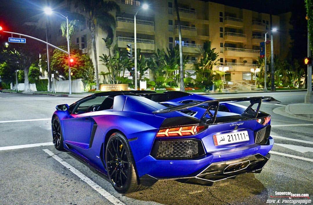 Dirk A. Productionsさんのインスタグラム写真 - (Dirk A. ProductionsInstagram)「3, 2, 1... 🚀🏁 Throwback to 2013 when my friend from Qatar flew his Lamborghini Aventador Roadster with him while visiting LA and I captured this epic shot on the way to Malibu」4月5日 11時27分 - supercarfocusdotcom
