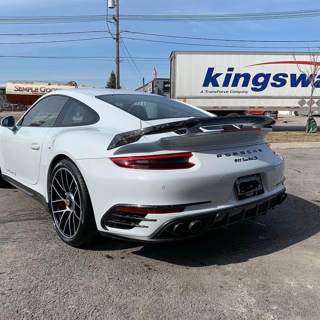 CarsWithoutLimitsさんのインスタグラム写真 - (CarsWithoutLimitsInstagram)「Mansory 911 Turbo S Signature Forged Carbon  Done by @dasmacht  Owner @austin_hjx  #carswithoutlimits #toronto #911turbos」4月5日 11時36分 - carswithoutlimits