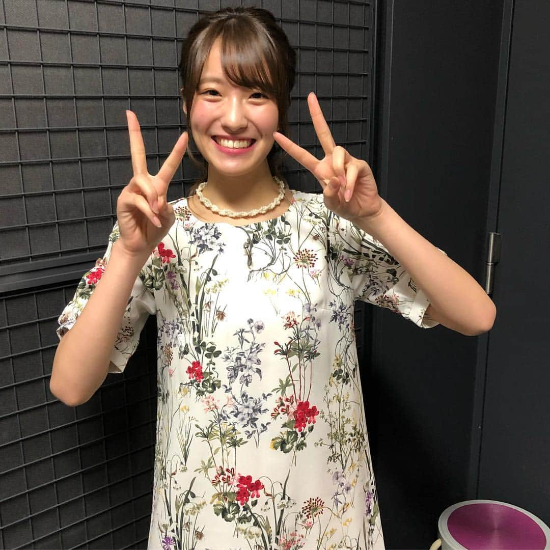 井上公造さんのインスタグラム写真 - (井上公造Instagram)「今朝の「おは朝」で共演しました。NMB48の2代目キャプテンの小嶋花梨さん。かなり緊張していたけど、頑張っていました。「おは朝」ファミリーの方々、応援してあげてください😆  #朝日放送テレビ  #おは朝  #トレンドリポーター #nmb48  #小嶋花梨  #idol  #smile」4月5日 11時54分 - inouekozo39