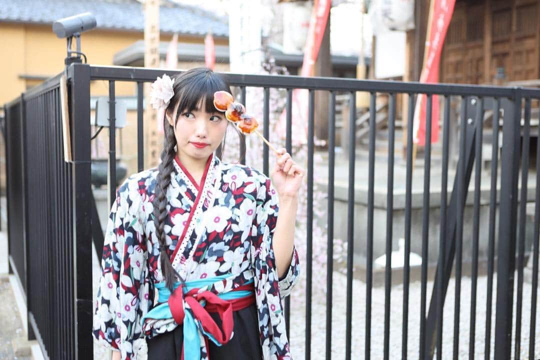 秋元るいさんのインスタグラム写真 - (秋元るいInstagram)「ぱんだ🐼🐼🐼🐼🐼 . #マシュマロ撮影会 #上野 #パンダ #着物 #portrait #portraitphotography #good_portraits_world #lovers_nippon_portrait #portraits #jp_portrait部 #三つ編み #photography #写真好きな人と繋がりたい #ファインダー越しの私の世界 #instagood #fashion #photographer #photooftheday #東京カメラ部 #tokyocameraclub  #ポートレートしま専科 #japanesegirl #followme #ig_japan  #kawaiigirl #インスタグラマー #春コーデ  #sakura #sakura🌸 #今日のコーデ」4月5日 12時03分 - akimoto_rui