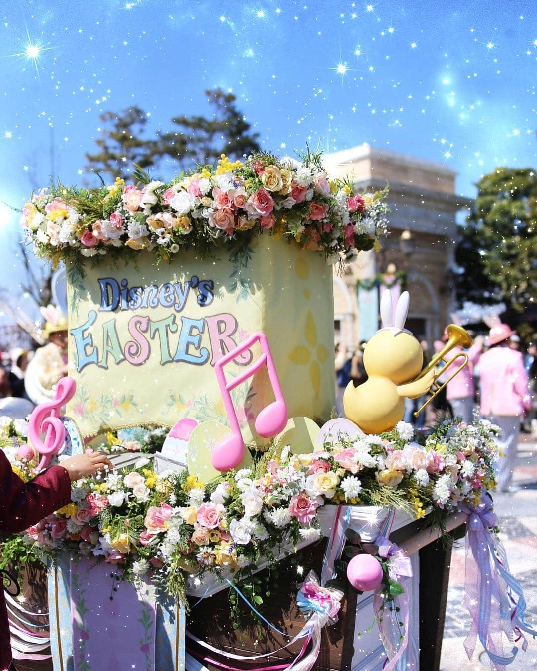 amiさんのインスタグラム写真 - (amiInstagram)「． I went to Disney Sea The parade was wonderful. I want to go again.Thank you, my friends ． ． 東京ディズニーリゾートで スタートしたスペシャルイベント "ディズニー・イースター"♥️ ． 一足早く、ご招待頂き お友達家族と楽しんで きましたよ🐤🌸 ． 息子ちゃんは2回目のディズニー♡ 楽しめていたようで良かった🎊 ． イースターはとにかく 可愛かった♡特にusapiyo🐇🐤💕 ． またアップしますね〜🥰 ． ． ． #東京ディズニーランド#東京ディズニーシー#東京ディズニーリゾート#ディズニーイースター#ディズニー好き#イースターイベント#ディズニーパレード#オリエンタルランド#パレード#ディズニーバウンド#ミッキー#ミニー#うさぴよ#うさぴよイースター#usapiyo ．」4月5日 12時22分 - amikuma1219