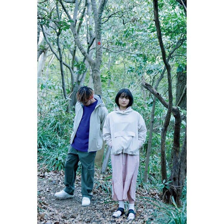 SWITCHさんのインスタグラム写真 - (SWITCHInstagram)「❹HELLY HANSEN  SWITCH fashion issue on 20 March 2019.@switch_magazine  2019 SS FASHION STORIES［QUIET PLACE］  Costume: #HELLYHANSEN @helly_hansen_jp  Photography: #濱田晋 @hamada_shin  Styling: #檜垣健太郎 @kentaro_higaki_works  Hair&Make-Up: #石川奈緒記 #ishikawanaoki  Models: #荒田洸 #iri @hikaru_pxr @i.gram.iri」4月5日 12時20分 - switch_magazine