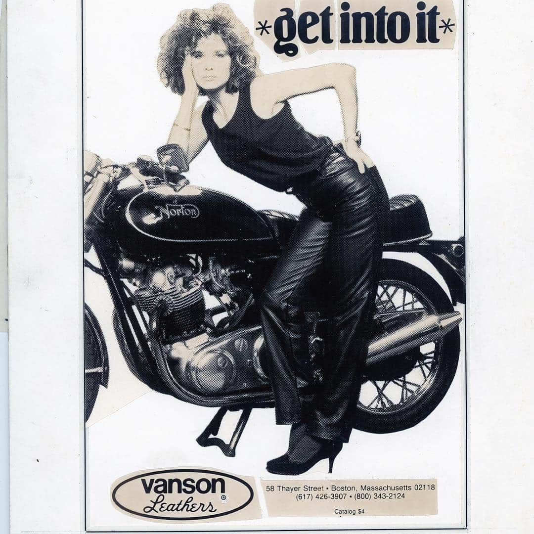 バンソンさんのインスタグラム写真 - (バンソンInstagram)「How amazing is this advertising from #1985 ? Leather was fashion then and will always be!! #vansonleathers #tradition #quality #tbt #throwbackthursday #goodtimes」4月5日 4時12分 - vansonleathers