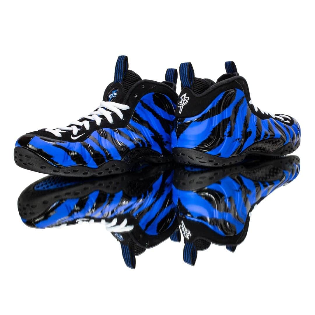 Flight Clubさんのインスタグラム写真 - (Flight ClubInstagram)「Formerly an exclusive PE, the Swoosh dropped the Air Foamposite One "Tiger Stripes" in reverence of Memphis Tigers' head coach, Penny Hardaway, and his alma mater.」4月5日 4時30分 - flightclub