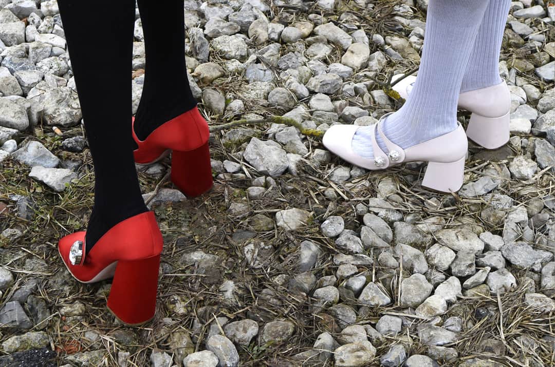 のインスタグラム：「Stopped in their tracks: the #MiuMiuSS19 Mary Janes behind-the-scenes of “Characters and Narratives”. #MiuMiuBTS」