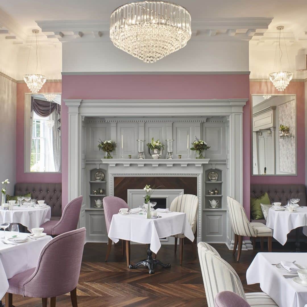 のインスタグラム：「Effortless style & special touches are what make your experience at Laura Ashley The Tea Room so memorable 💗 Tag the person you would love to dine with! @lauraashleythetearoom」
