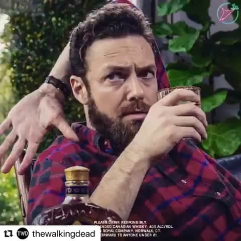 ロス・マーカンドのインスタグラム：「#Repost @thewalkingdead https://youtu.be/OD1YEU47xDE ・・・ Hit the link in our bio to watch our man @rossmarquand break down this week’s #walkingdead finale! What were your reactions to the last episode?? . . . #thewalkingdead #twd #season9 #happyhour #rossmarquand #skybound #amc」