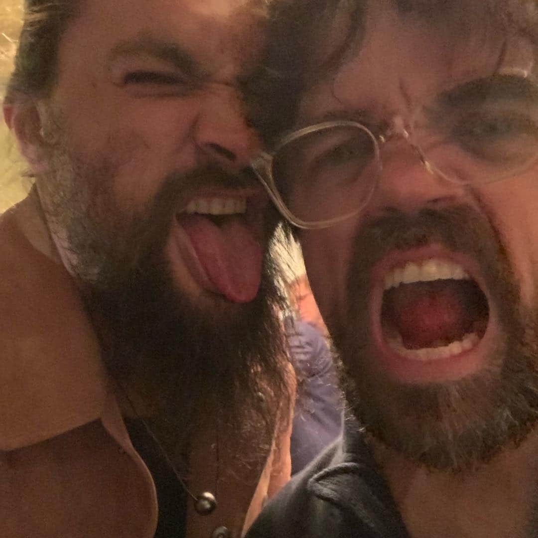 ジェイソン・モモアさんのインスタグラム写真 - (ジェイソン・モモアInstagram)「I FUCKIN LOVE GAME OF THRONES.  I am beyond honoured to be apart of this show and am so very proud of all the friends I have met and still continue to keep a tight bond. It’s rare  All my aloha to David and Dan for taking a chance on me and in turn getting me to where I am now.  Forever DROGO  #gameon #mykhaleesi love u @emilia_clarke  aloha j」4月5日 8時23分 - prideofgypsies