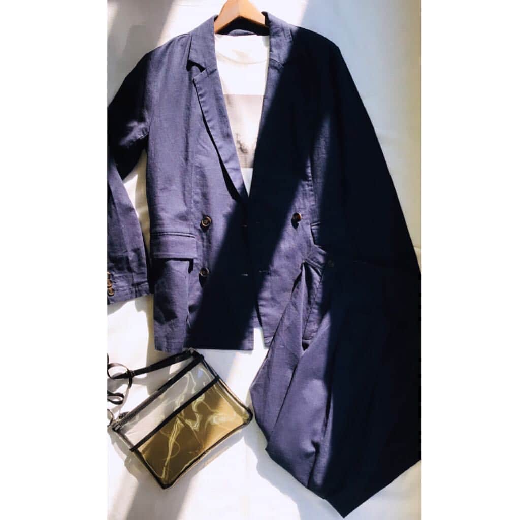 cepoさんのインスタグラム写真 - (cepoInstagram)「. 《2019Spring recommend》 リネンミックスＷブレストジャケット ¥5900+tax タックポケットテーパードパンツ ¥4900+tax . set upは今季注目の着こなし！ この春は『出来る女』感を出していきましょ . . #cepo #19ss #19spring #new #fashion #ootd #shopping  #Doublebreastedjacket #wbreastedjacket #jacket #Taperedpants #linen #19春 #新作 #新作商品 #ジャケット #テーパードパンツ #ダブルブレスト #Wブレスト #リネン」4月5日 8時53分 - cepo.bluemate