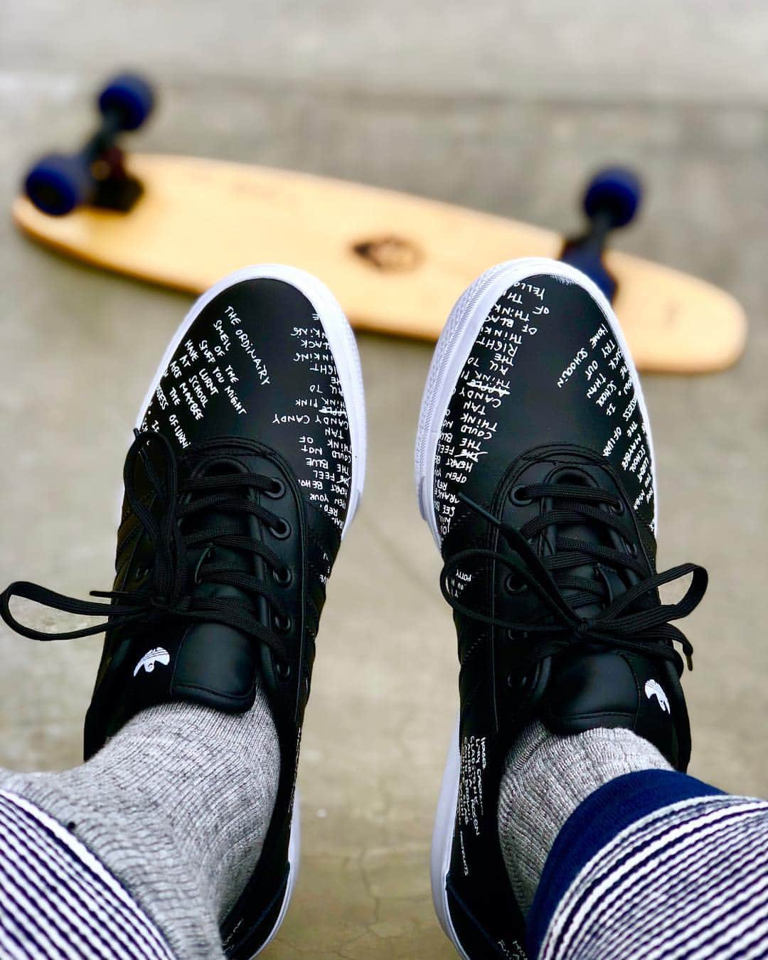 スティーブ・アエンのインスタグラム：「activated charcoal」