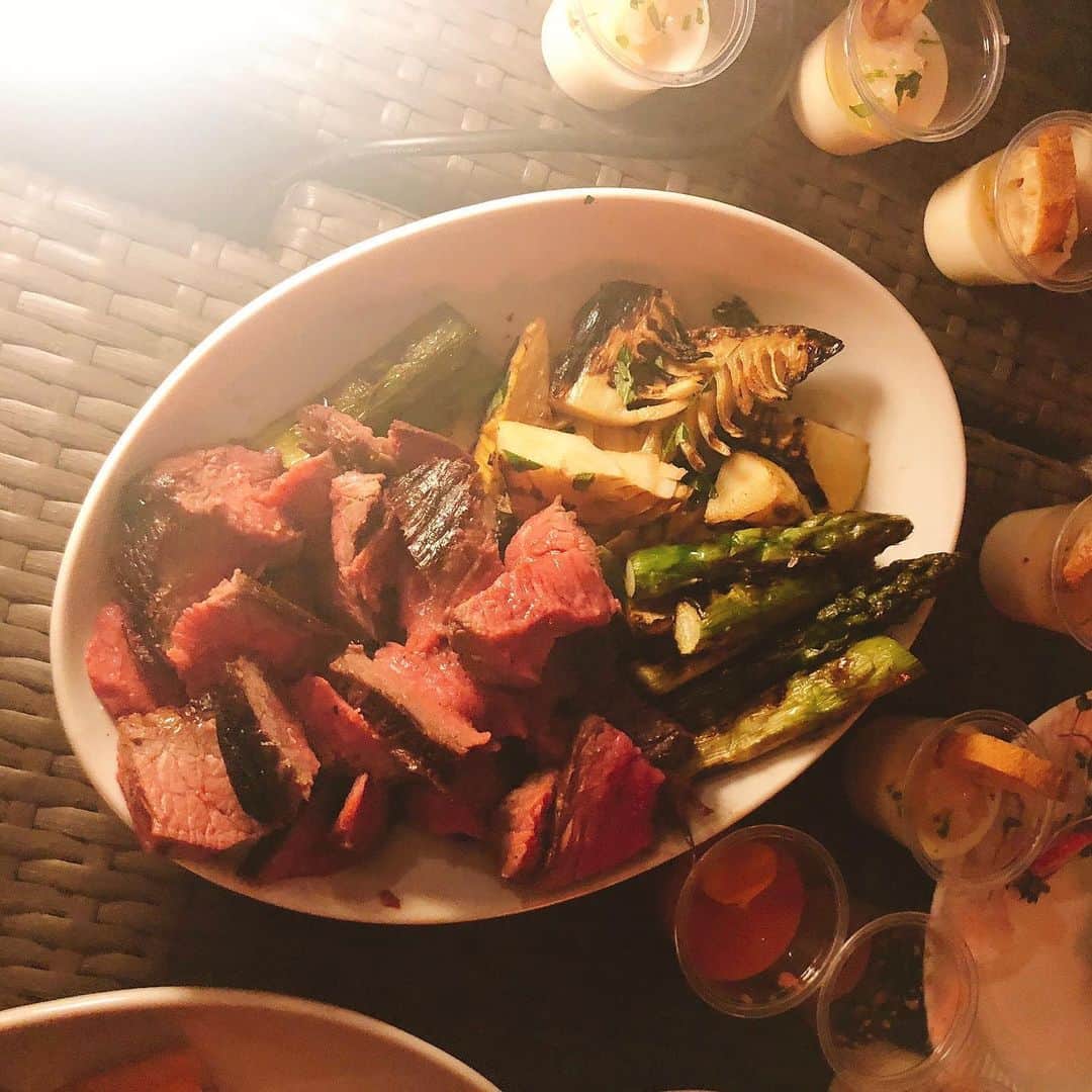 白木夏子さんのインスタグラム写真 - (白木夏子Instagram)「トムさんのPASIO屋上、バーベキューも美味しかった😊 最近色々重なり息つく暇もないほどなんですが、、、これ楽しみに生きてました。今日からまたがんばる。 . #thankyousomuch  #pasio #屋上 #屋上ライフ #rooftop #rooftoplife #lifestyle #party #rooftopparty」4月5日 9時46分 - natsukoshiraki