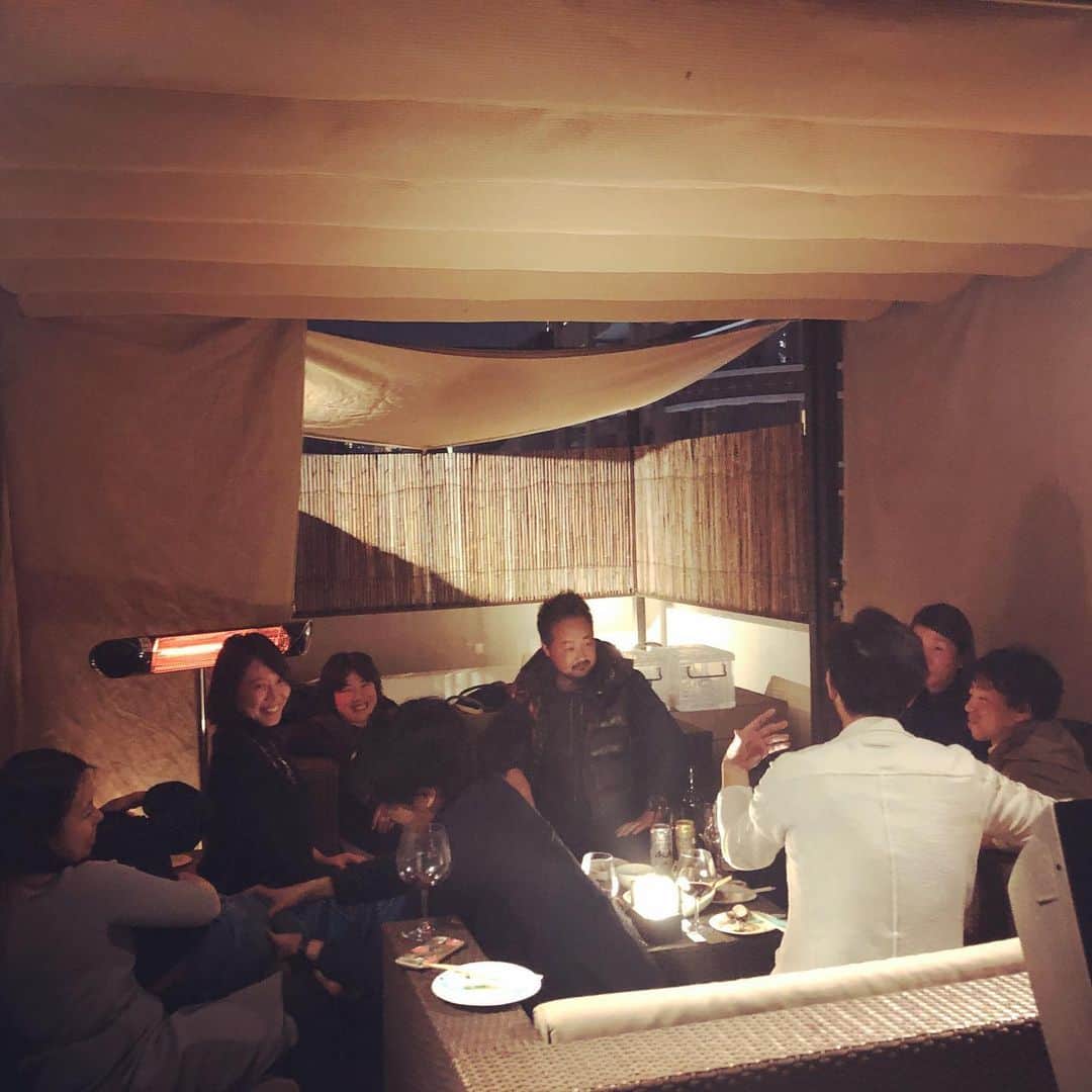 白木夏子さんのインスタグラム写真 - (白木夏子Instagram)「トムさんのPASIO屋上、バーベキューも美味しかった😊 最近色々重なり息つく暇もないほどなんですが、、、これ楽しみに生きてました。今日からまたがんばる。 . #thankyousomuch  #pasio #屋上 #屋上ライフ #rooftop #rooftoplife #lifestyle #party #rooftopparty」4月5日 9時46分 - natsukoshiraki