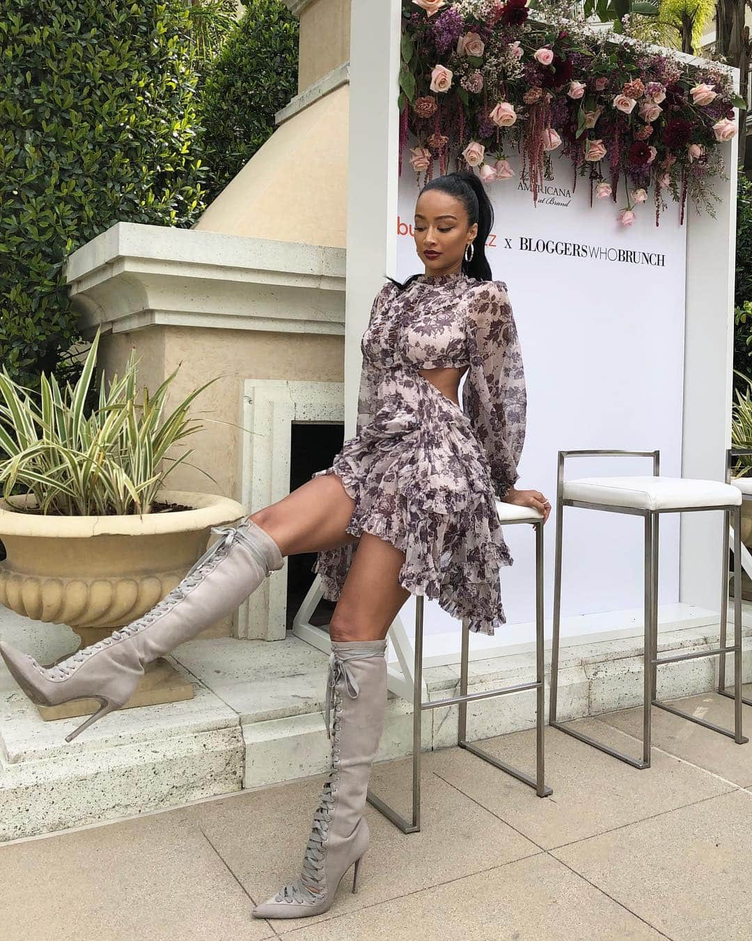 Draya Micheleさんのインスタグラム写真 - (Draya MicheleInstagram)「TWO things I can’t turn down: 1. An opportunity to dress up 2. BRUNCH 🍴 outfit @zimmermann @fwrd」4月5日 10時04分 - drayamichele