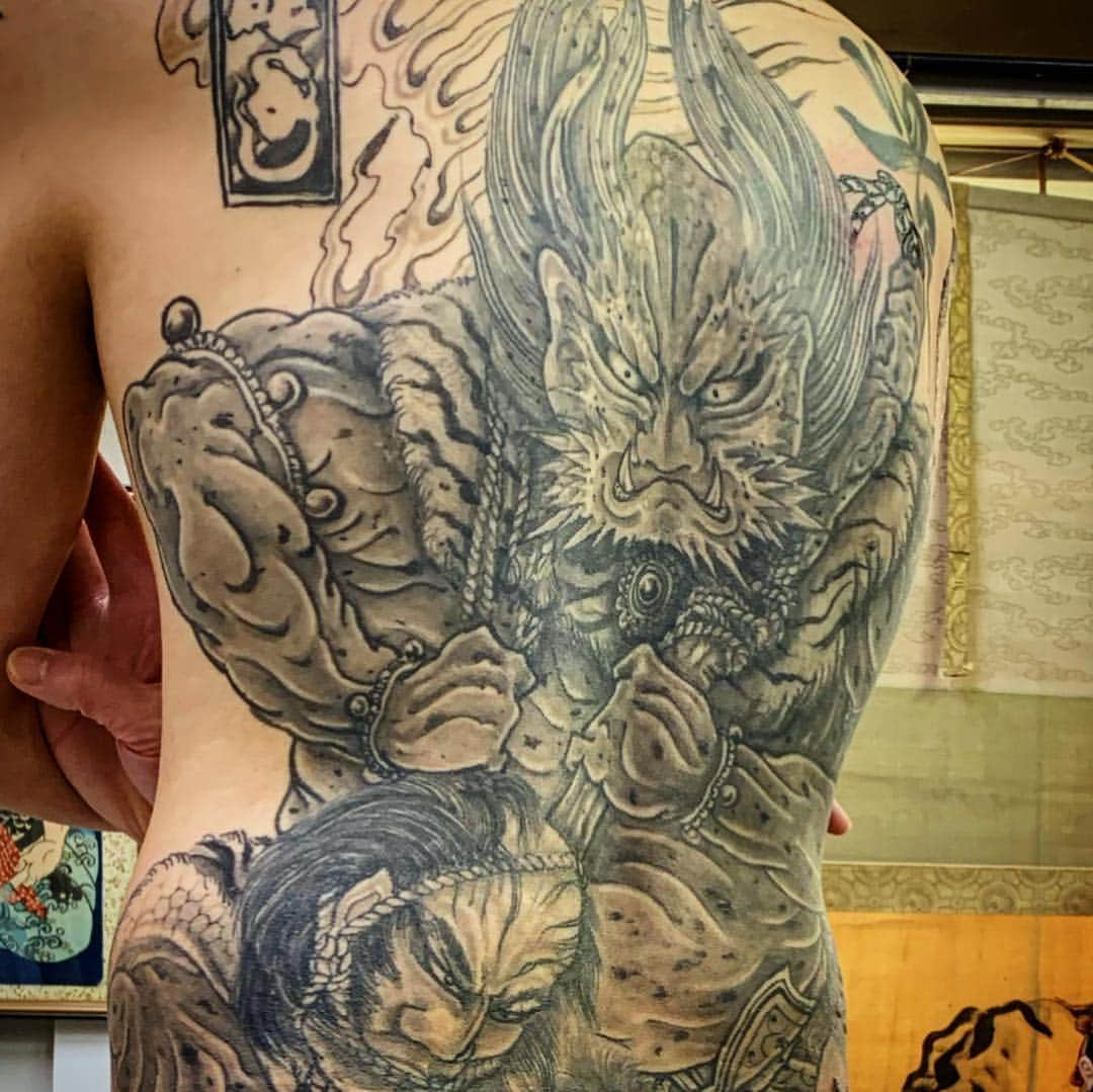 中野義仁さんのインスタグラム写真 - (中野義仁Instagram)「finish ‼️yesterday 🙇‍♂️👍 #H2ocean #H2oceanproteam #officialh2ocean #instagram #memory #traditional #oni #freehand #freehand #inspiration  #japanestatoodesign #art #artist #artistmafia #tattoos #tattooing #tattoo #tattoomag #irezumi #inK #inkdmag #tattoomagazine #tattoos_of_instagram  #tattoolifemagazine #tattooenelgy #tattooinstagram #tattoomania #artistmafia #tattoocultur #tattoocomunity #tattooculturmagazine #tattooare  @jessyentattoo @dennis_camsupply @yokohama_tattoo_museum @souryou @kiwamijewelry @horiyoshi3shop @taiwantattooconvention」4月5日 10時17分 - horiyoshi_3