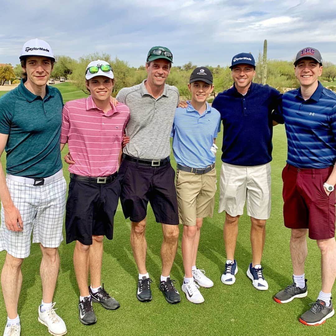 ジェームズ・フェルプスさんのインスタグラム写真 - (ジェームズ・フェルプスInstagram)「Making par on 16 at @tpcscottsdale during a great few days here in Arizona. Huge thanks to Lukas, Nick, Steve, Tyler, Oliver (& Russ on Tuesday) for the golf bucket list check ✔ #grasslikecarpet #rattlesnakes #booo #hashtagforthesakeofit」4月5日 10時26分 - jamesphelps_pictures