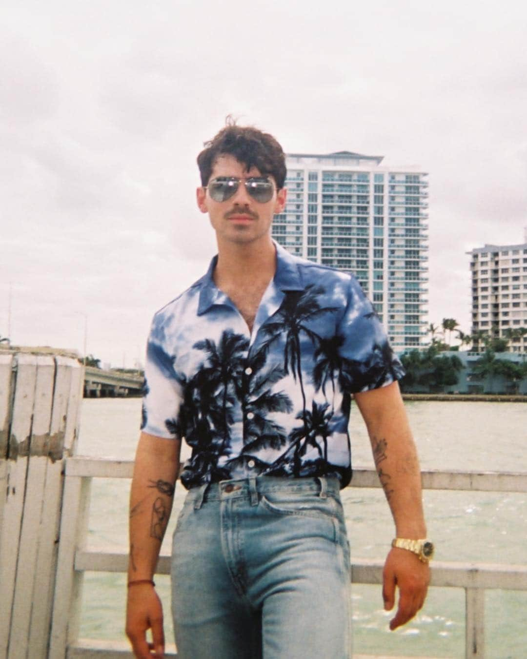 ジョー・ジョナスさんのインスタグラム写真 - (ジョー・ジョナスInstagram)「#CoolVideo 🆒」4月5日 10時58分 - joejonas