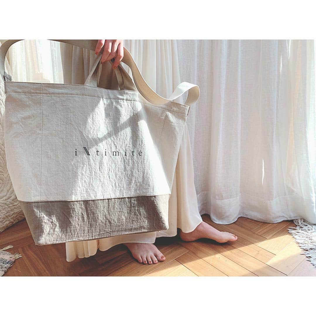 佐々木希さんのインスタグラム写真 - (佐々木希Instagram)「#iNtimite のbag 追加販売始まりました。ぜひ。」4月5日 21時54分 - nozomisasaki_official