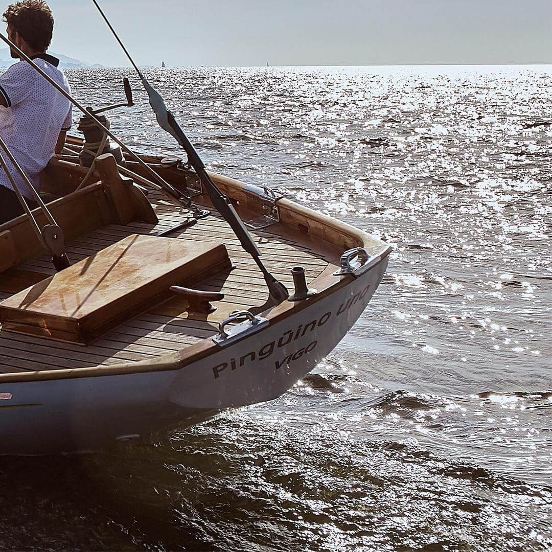 フロレンティーノさんのインスタグラム写真 - (フロレンティーノInstagram)「THE ART OF SAILING | Te invitamos a que nos acompañes en un viaje exclusivo a través de la nueva colección. ¿Preparado para navegar?⛵ THE ART OF SAILING | We invite you to accompany us on an exclusive trip through the new collection. Ready to sail? #florentino #TheArtOfSailing #newcollection #PV19 #SS19」4月5日 21時58分 - florentinomoda